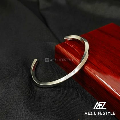 The Twist Bracelet Silver Edition