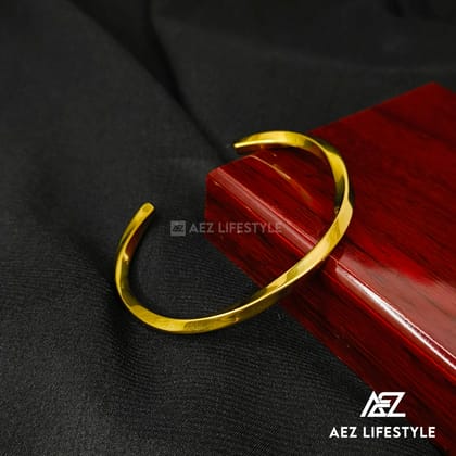 The Twist Bracelet Golden Edition