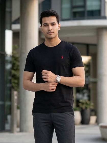 EB02 Classic Fit Black RL Embroidery Tshirt