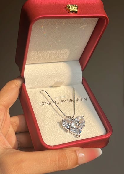 LOVE NECKPIECE WITH BOX