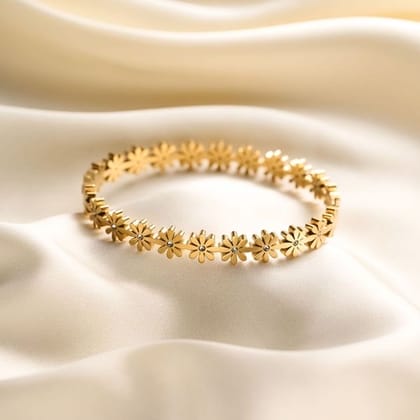 Daisy bracelet