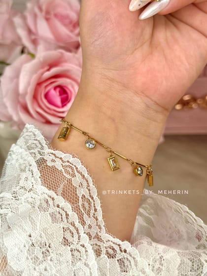 Round square charm bracelet