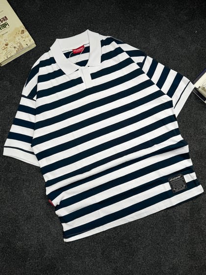 𝗨𝗻𝗶𝘃𝗲𝗿𝘀𝗶𝘁𝘆 𝗦𝘁𝗿𝗶𝗽𝗲 𝐏𝐎𝐋𝐎 𝐓-𝐒𝐡𝐢𝐫𝐭 White