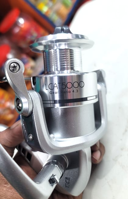 Tica Lustre LCAT5000  ( Fishing Reel )