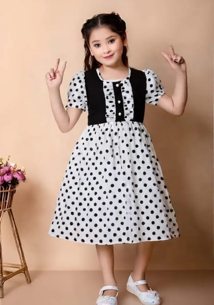 Stylish and beautiful baby frock for girls