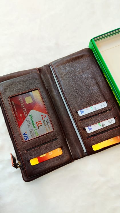 ১০০% চামড়ার এক্সট্রা চেম্বার ওয়ালেট