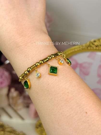 Charm bracelet green stone
