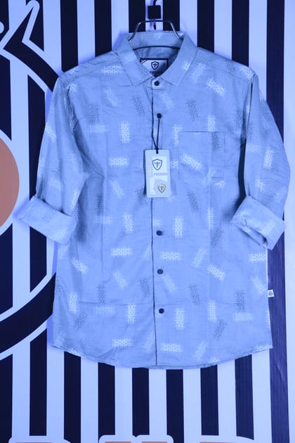 Grid Pattern Button-Up Shirt