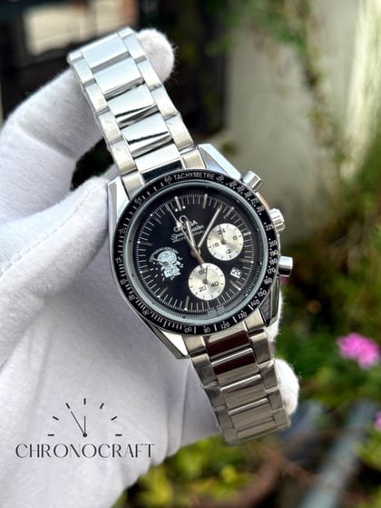 Omega Speedmaster Snoopy 50th Edition Chronograph stainless steel AA