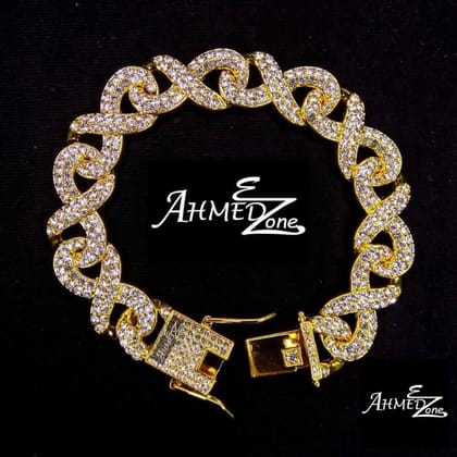 Trendy Iced out Bracelet Golden Edition