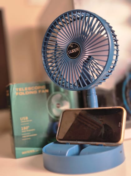 Telescopic folding fan