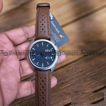 Fastrack NS3124SL06 Leather Strap Watch