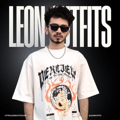 Men’s Oversized Heavyweight Drop Shoulder T-Shirt in White.