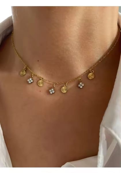 Rhinestone disc choker