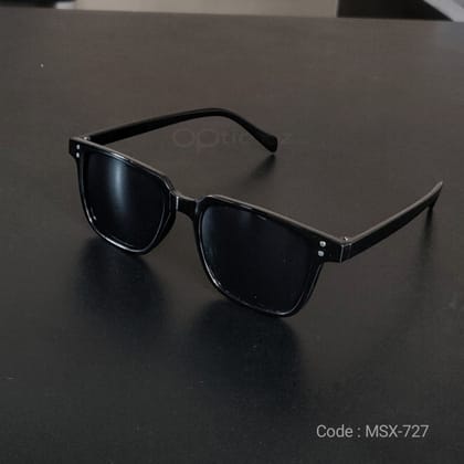 Trendy Black Sunglass