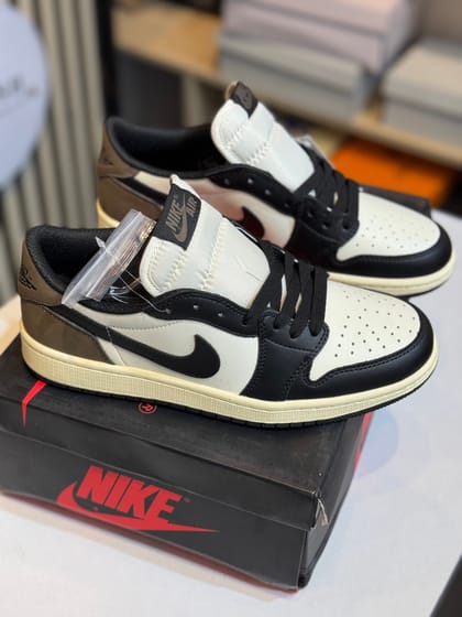Jordan 1 Retro Low Mocha (1:1)