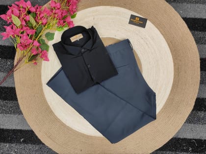 Formal Nevy pant with black shirt