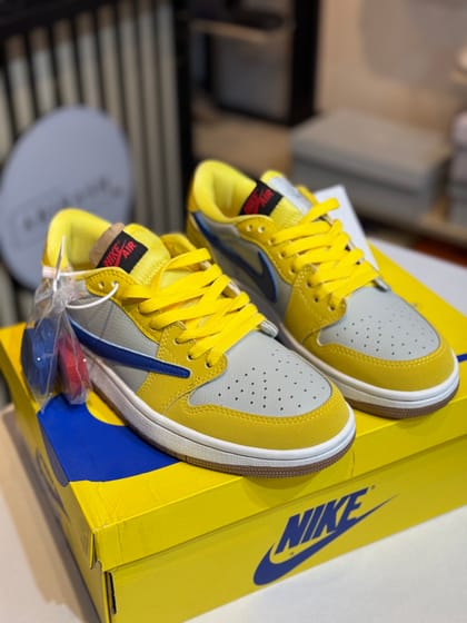Jordan 1 Retro Low  Travis Scott Canary (1:1)