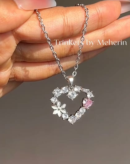 Silver floral neckpiece