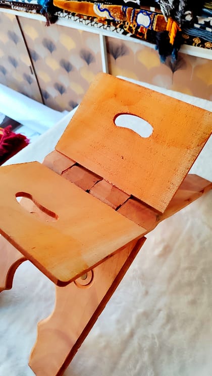 কাঠের টেকসই কোরআন রেহাল