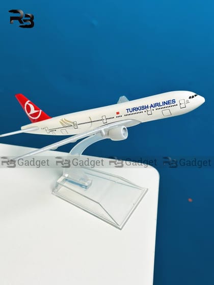 Turkish Airlines Boeing 777 Metal Aircraft -16cm
