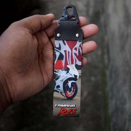 R15 V4 (Intensity White)