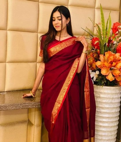 টাঙ্গাইলের বুটি শাড়ি১৩ হাত শাড়ী ব্লাউজ পিস সহআধুনিক ও মান সম্মত ডিজাইন