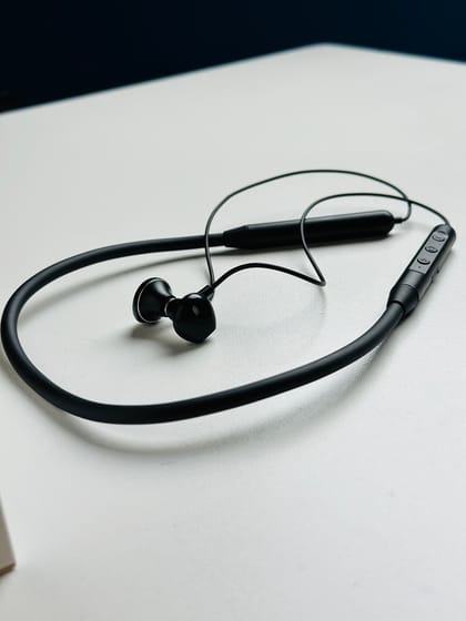 GearUP G9 Neckband Magnetic Metal Earphone With Good Quality Microphone