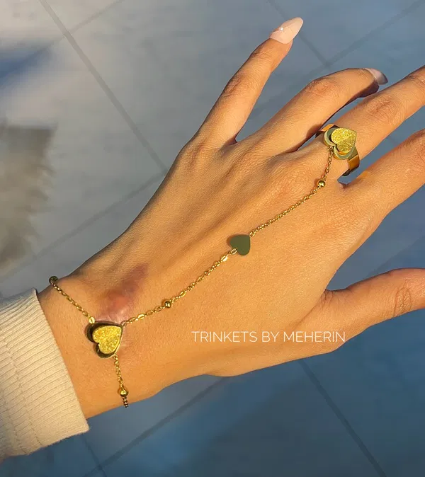 Aurielle hand chain