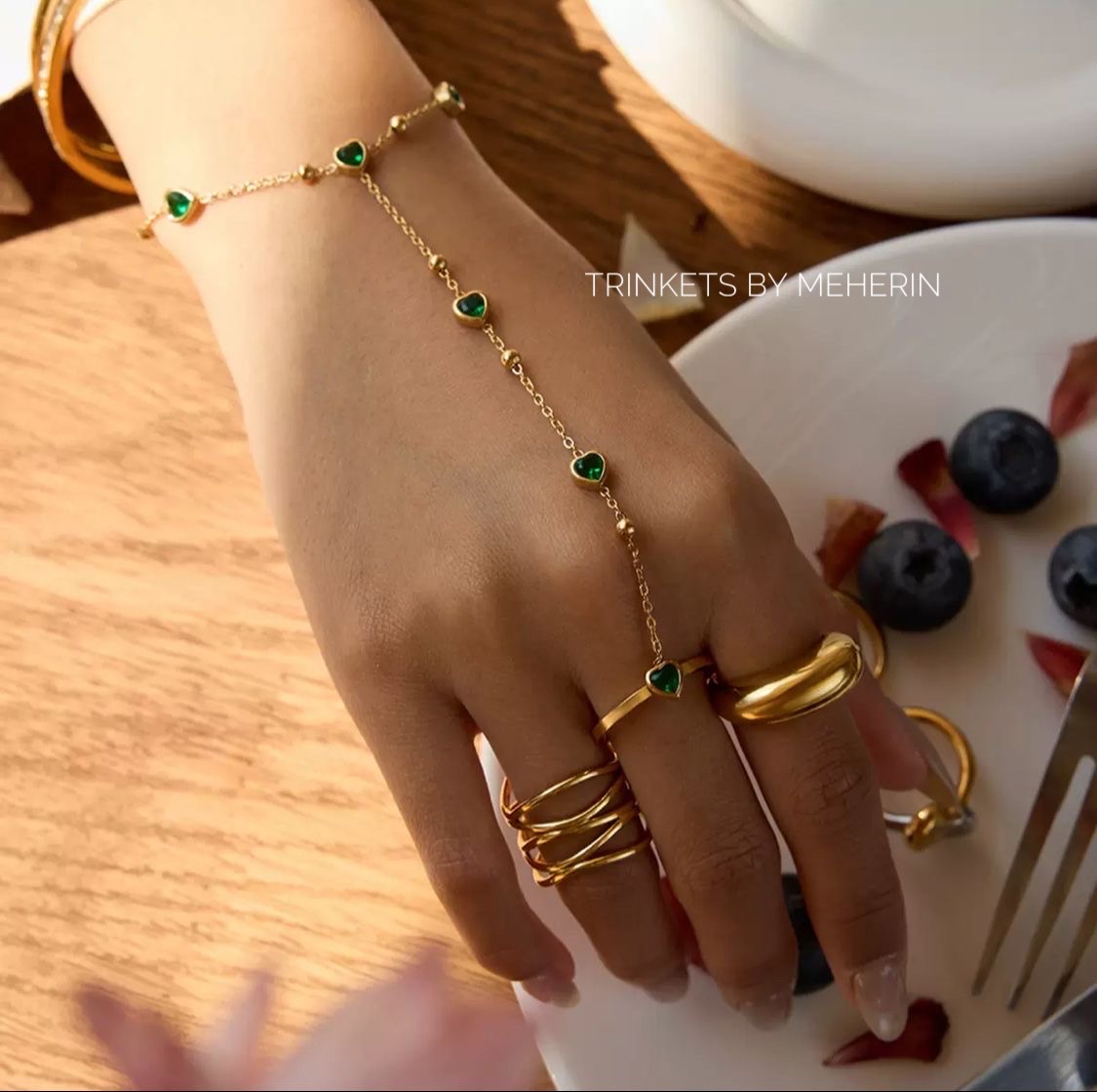 Niva Hand Chain