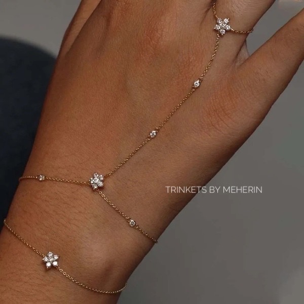 Celeste Hand Chain