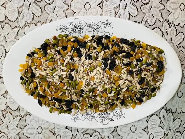 Seed Mix (6 Items) – ( 1kg)