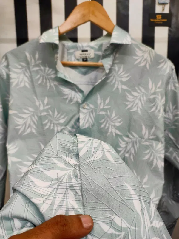 Trendy floral print shirt