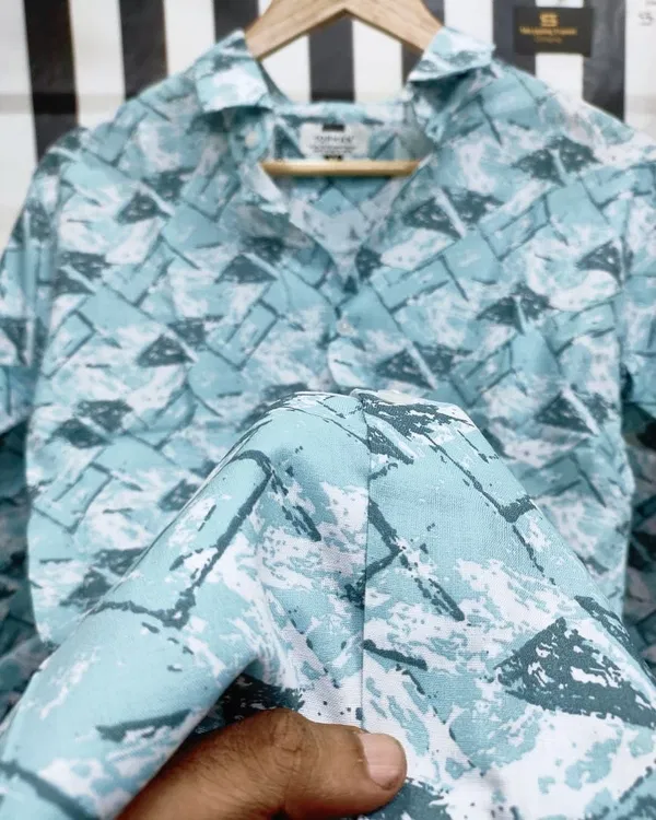 Ttendy print shirt for men