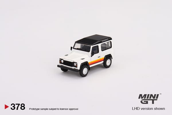 MiniGT - Land Rover Defender 90 Wagon White