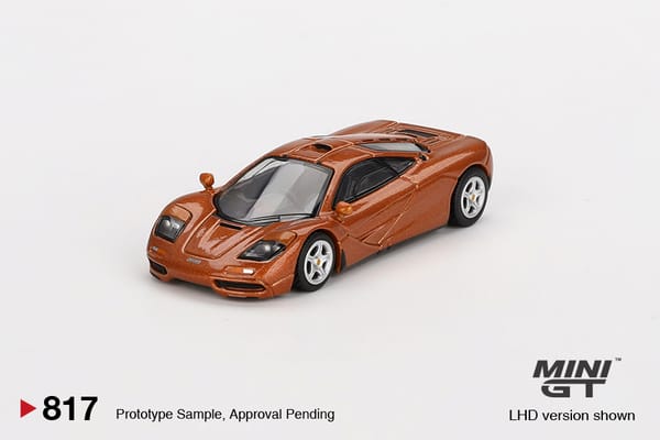 MiniGT - McLaren F1 Yquem