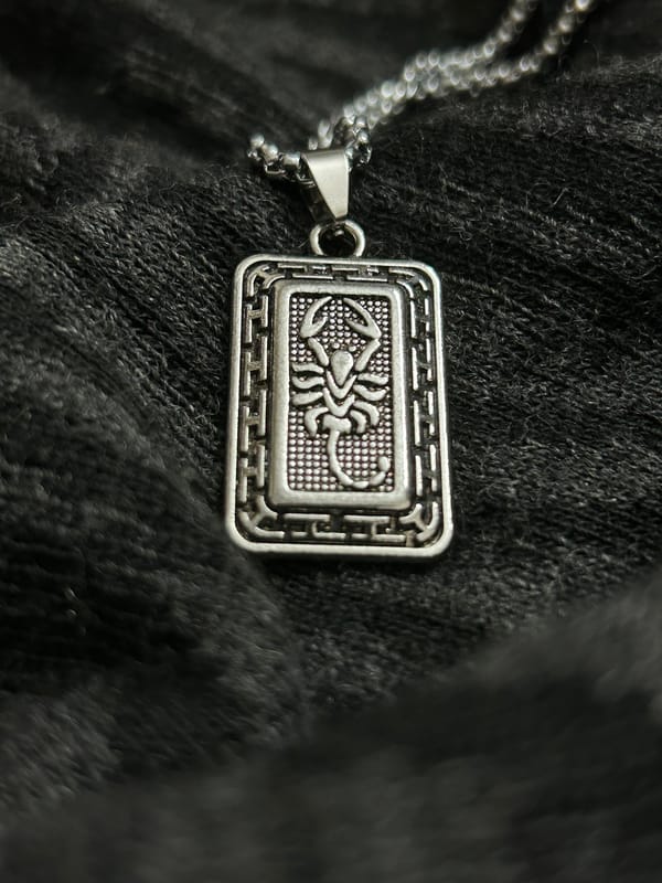 Scorpio sculpture locket
