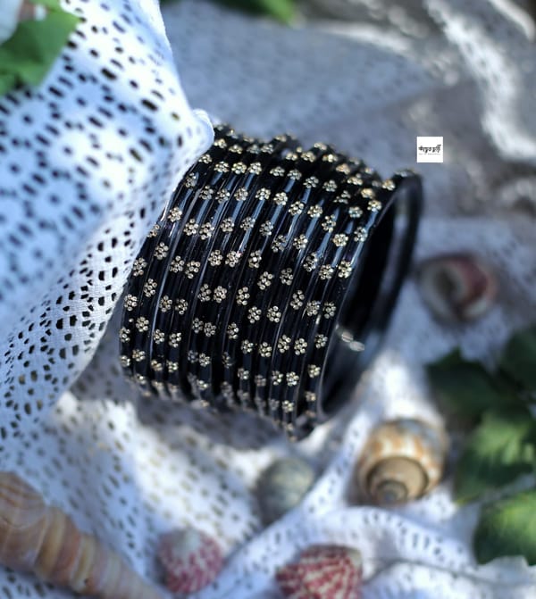 Amara Black