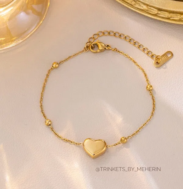 Minimal love bracelet