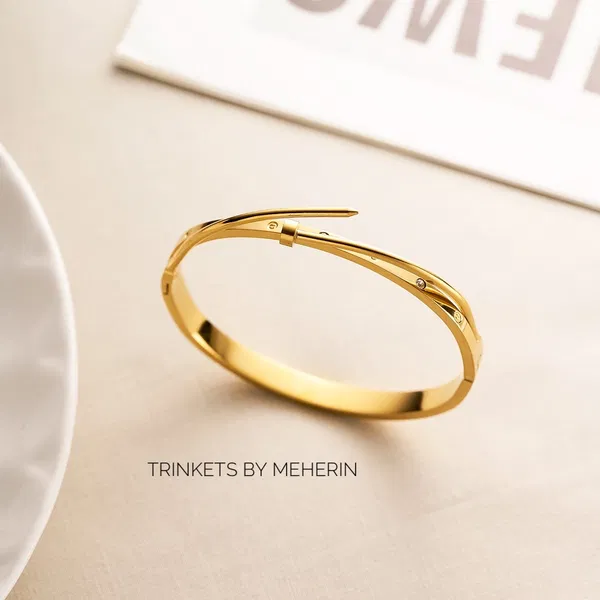 Drill cuff bracelet