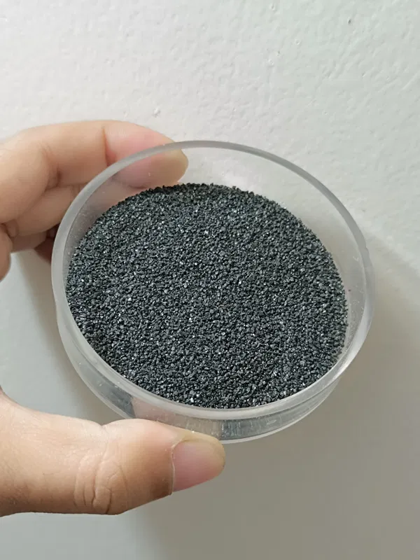Black cristal sand ( washed)  1 kg