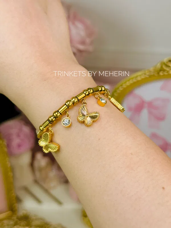 Charm bracelet textured butterfly