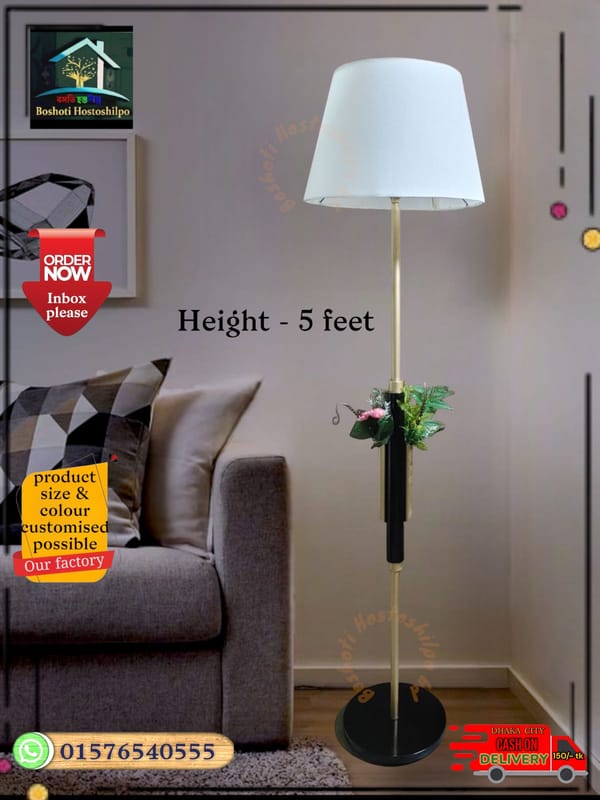 Corner stand lamp