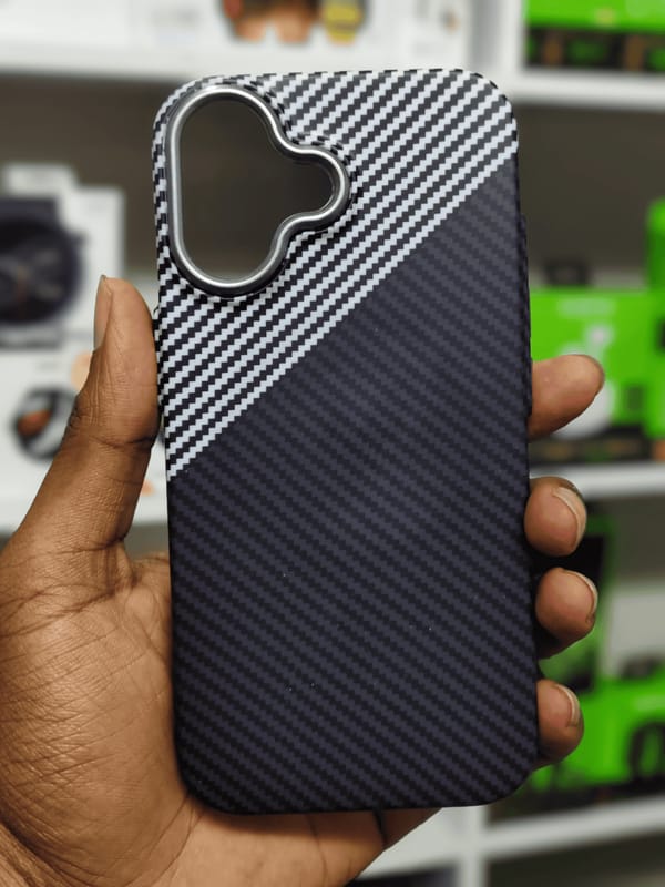IPhone 12 pro max,14 pro max,15 pro max,16,16pro,16pro max hard case