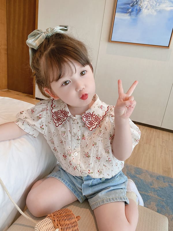 Kids Girls Summer Floral Embroidery Outfit Stylish Cotton Top & Denim Shorts (2-6 years)