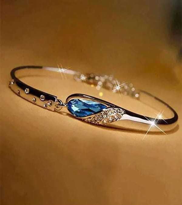 Jewelry Bracelet – Elegant & Stylish Hand Accessory