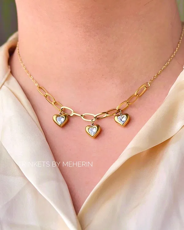 Three stone love pendant neckpiece