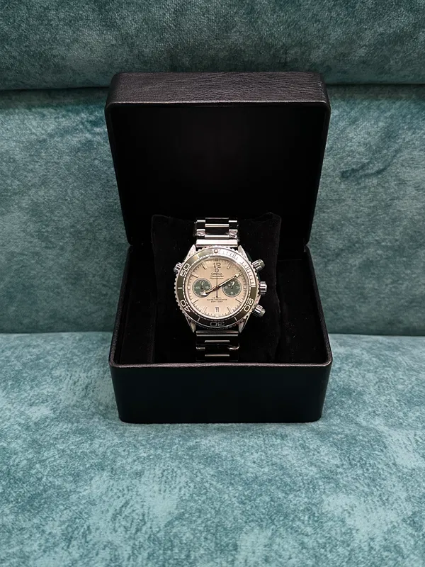 Omega Seamaster Co-Axial 600M White Chain - Green Accent