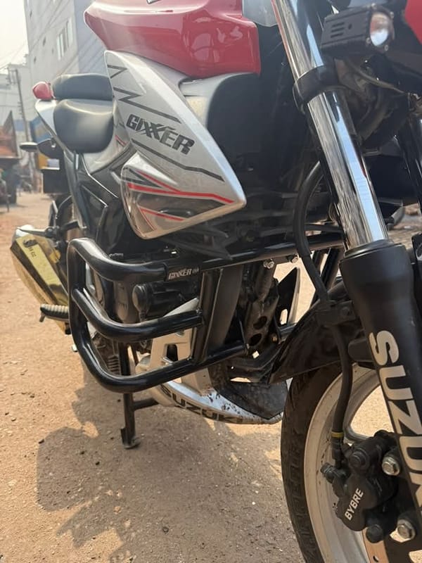 Premium Heavy Engin Gourde Bumper For Suzuki Gixxer Nacked Version
