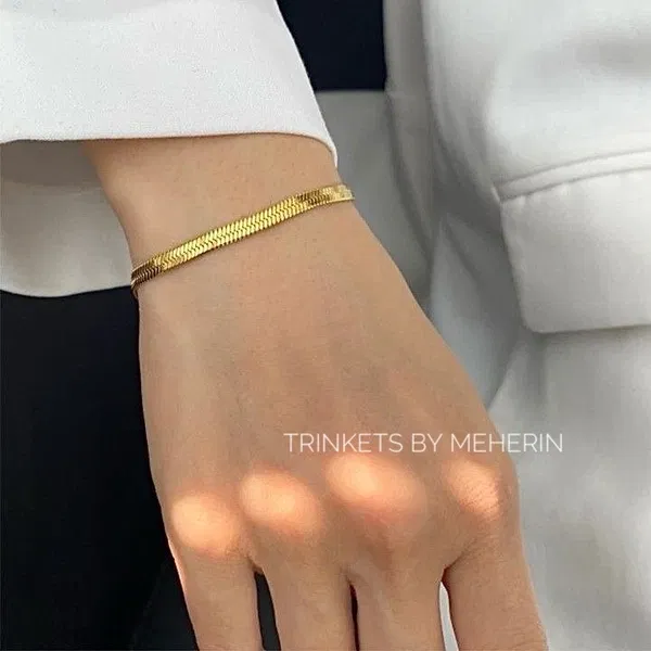Snakebone chain bracelet